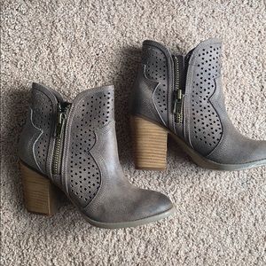 Not Rated Heeled Booties